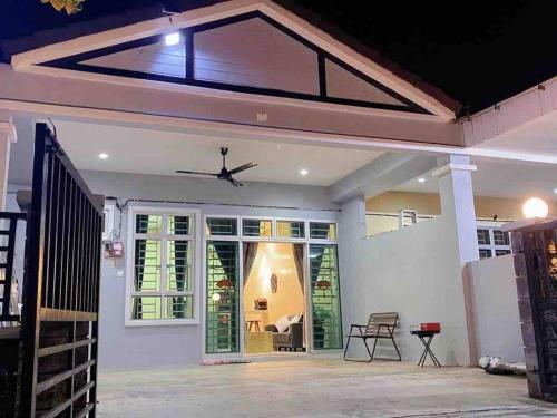 51SB 4room 2br kuah Helangstay熊宝宝屋 in Kuah, Malaysia