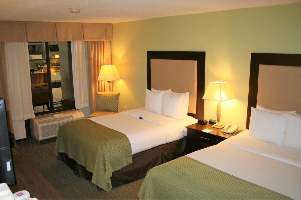 Clarion Inn & Suites Conference Center - photo 39