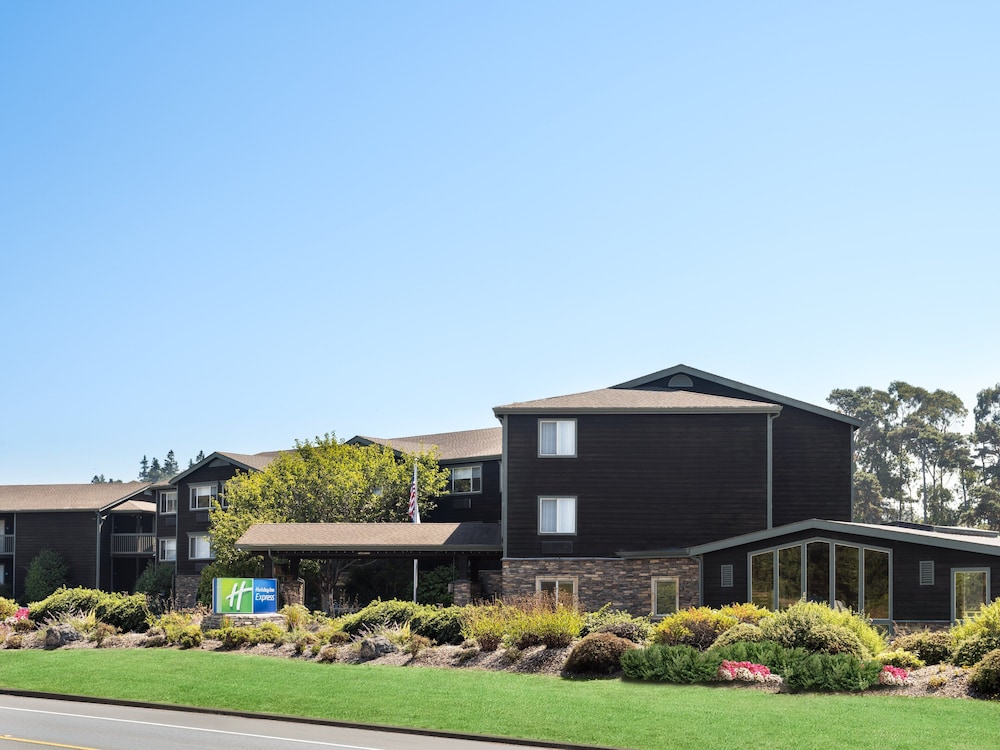 Holiday Inn Express Ft Bragg by IHG - photo 45