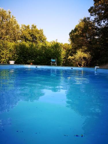 Domaine en Provence Gite la Ferrandiere — 4-Star Luxury Hotel in Carpentras, France