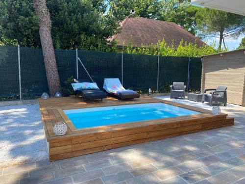 MIMA61 Appartamento con piscina giardino e posti auto a 50mt dal centro — 4-Star Luxury Hotel in Milano Marittima, Italy