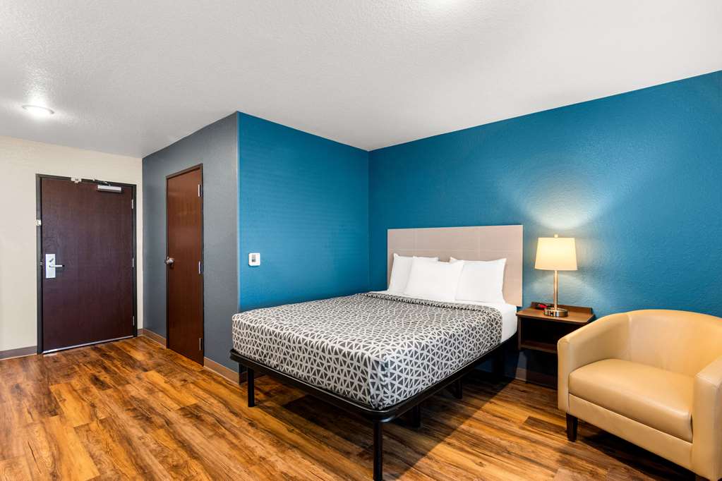 WoodSpring Suites Port St. Lucie - photo 10