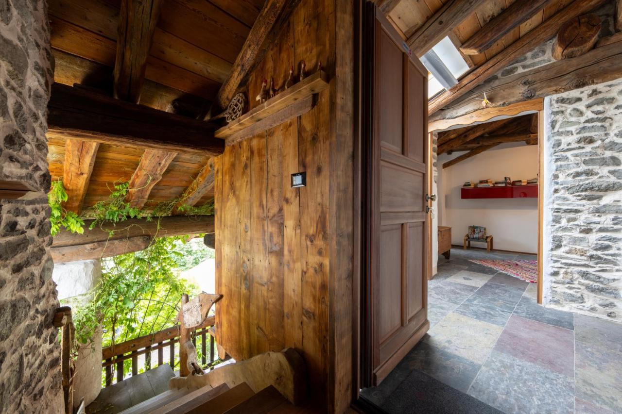 Chalet D'aoste Maison du Chalet — 4-Star Luxury Hotel in Aosta, Italy