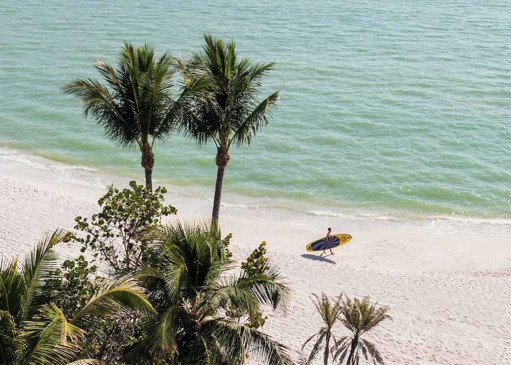Naples Beach Hotel and Golf Club - photo 13
