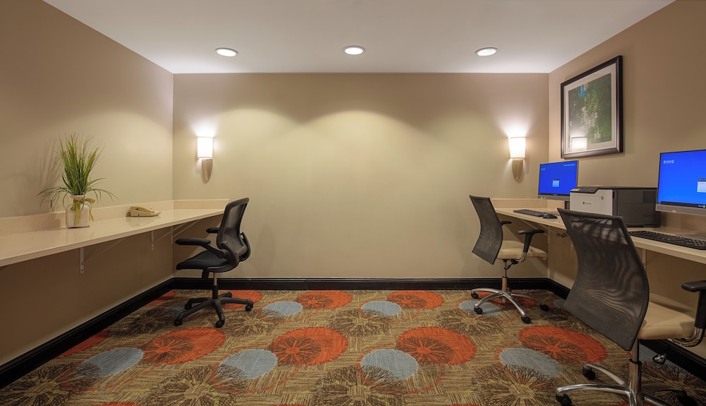Staybridge Suites Fairfield Napa Valley Area by IHG - photo 32