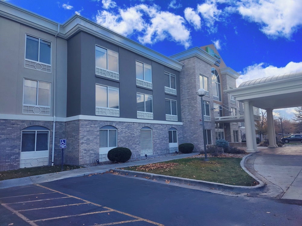 Holiday Inn Express & Suites Idaho Falls