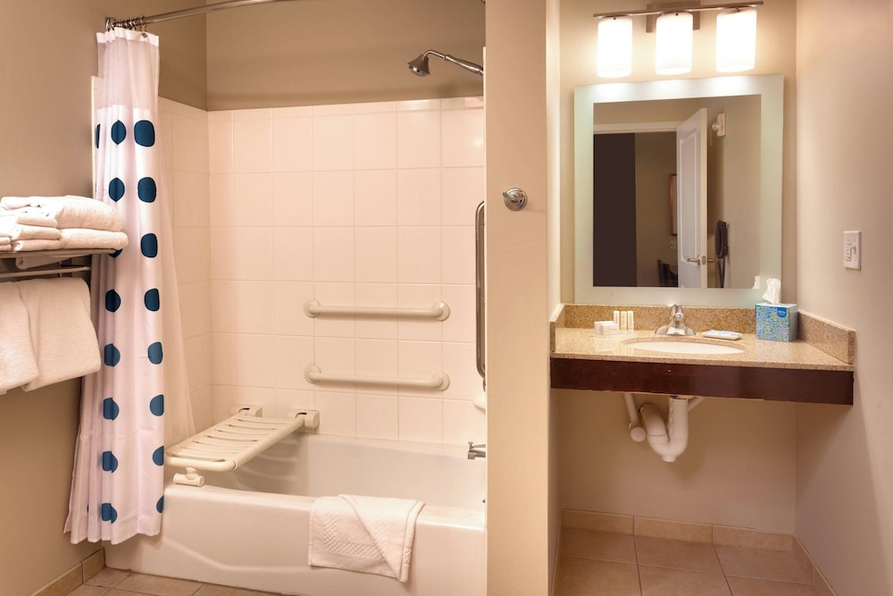 TownePlace Suites by Marriott Omaha West - photo 11