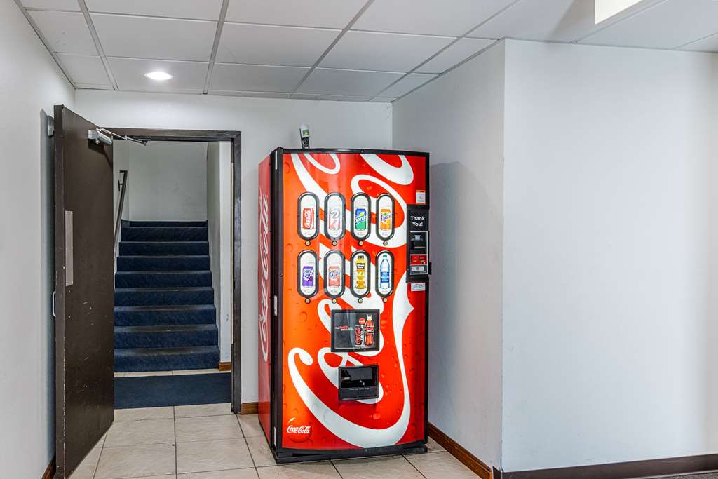 Motel 6 Urbana IL - photo 26