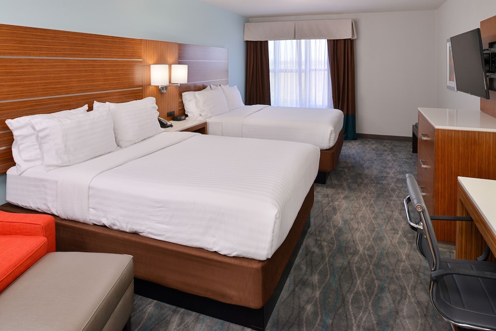 Holiday Inn Express & Suites Austin North Central by IHG - photo 12