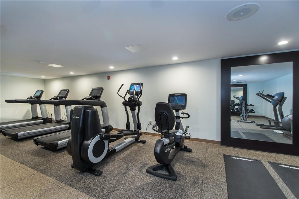 Wyndham Garden Westlake - photo 22