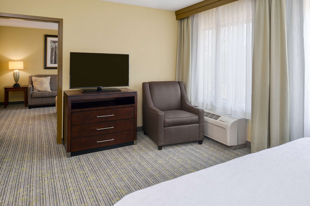 Homewood Suites by Hilton Fresno - photo 14