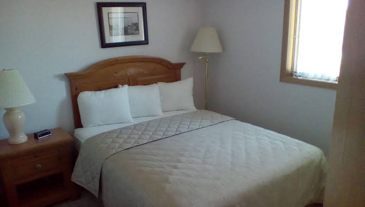 The Hilltop Inn - photo 6