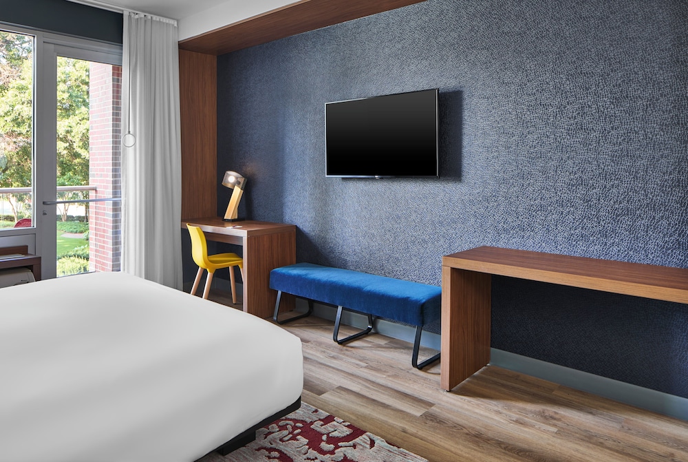 Aloft Raleigh - photo 8