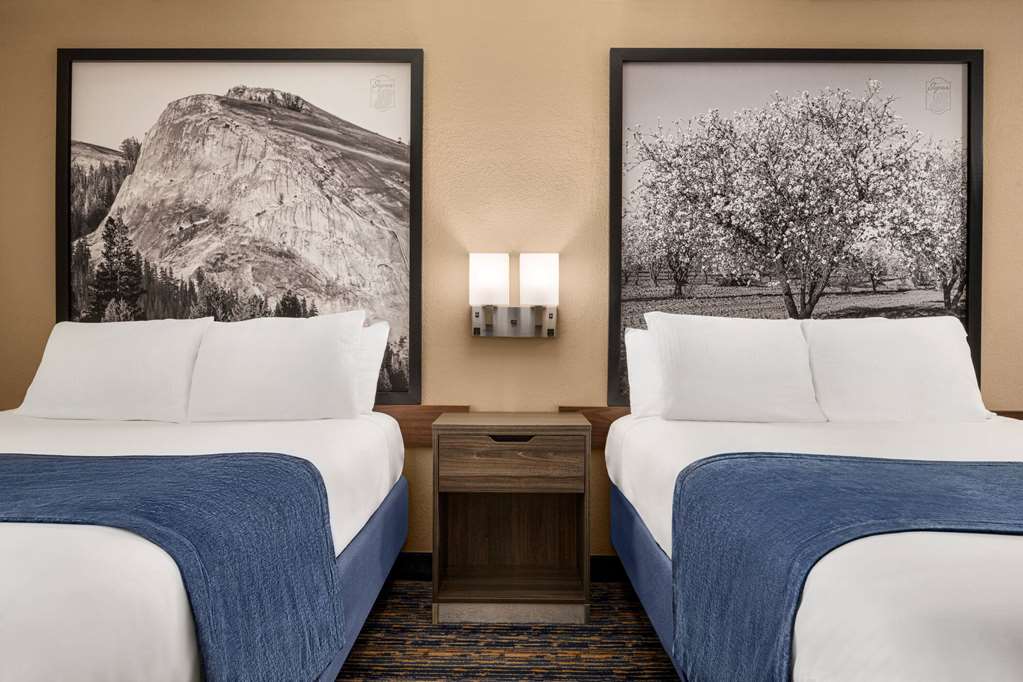Super 8 by Wyndham Lindsay Olive Tree - photo 27
