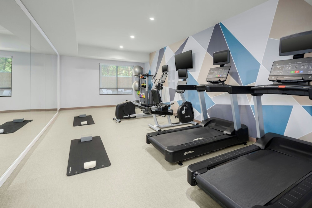 SpringHill Suites by Marriott Herndon Reston - photo 13