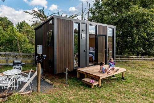 Secret Hideaway by Tiny Away - carbon neutral hotel in Unknown City