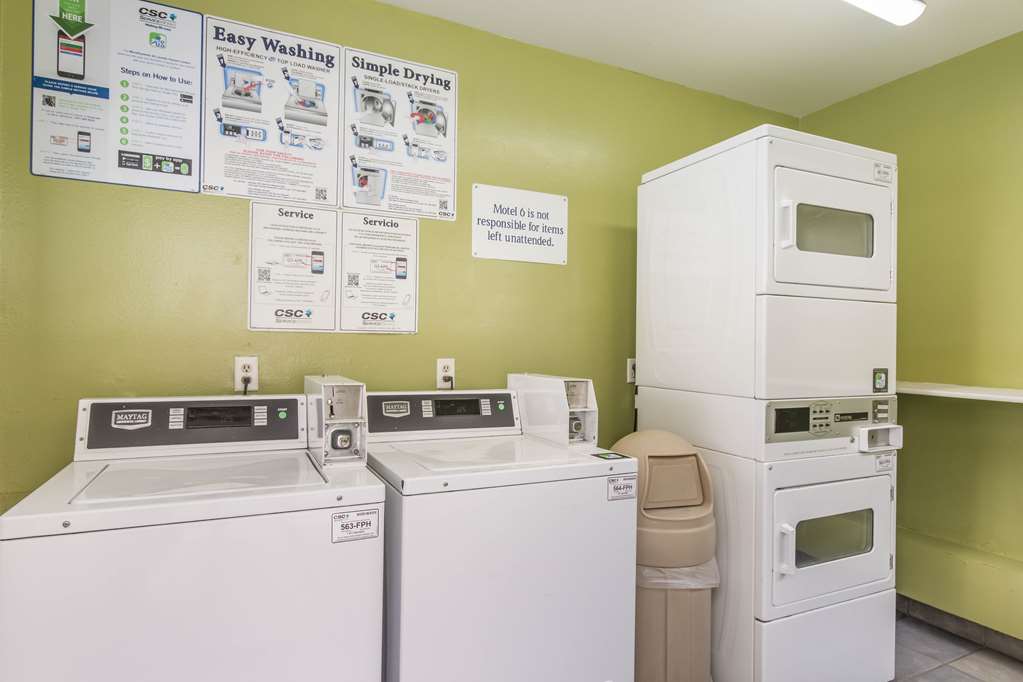 Motel 6 Hemet - photo 21