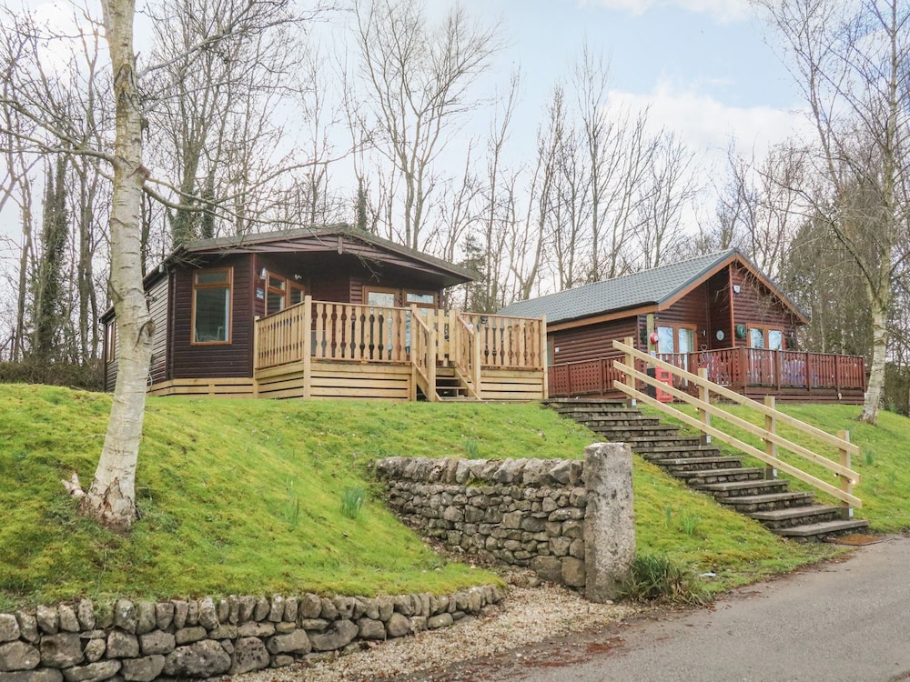 Park View Lodge Arnside 7 — 4-Star Luxury Hotel in Carnforth, United Kingdom