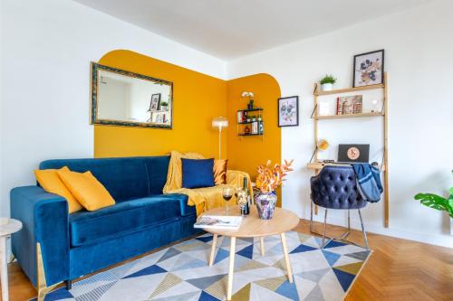 Artemis by Kleidos 10 Min Des Jardins du Chateau de Versailles Avec Parking in Le Chesnay, France