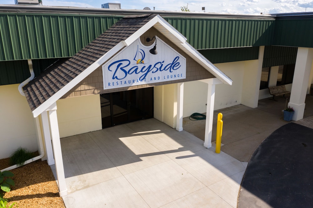 Tawas Bay Beach Resort - photo 40