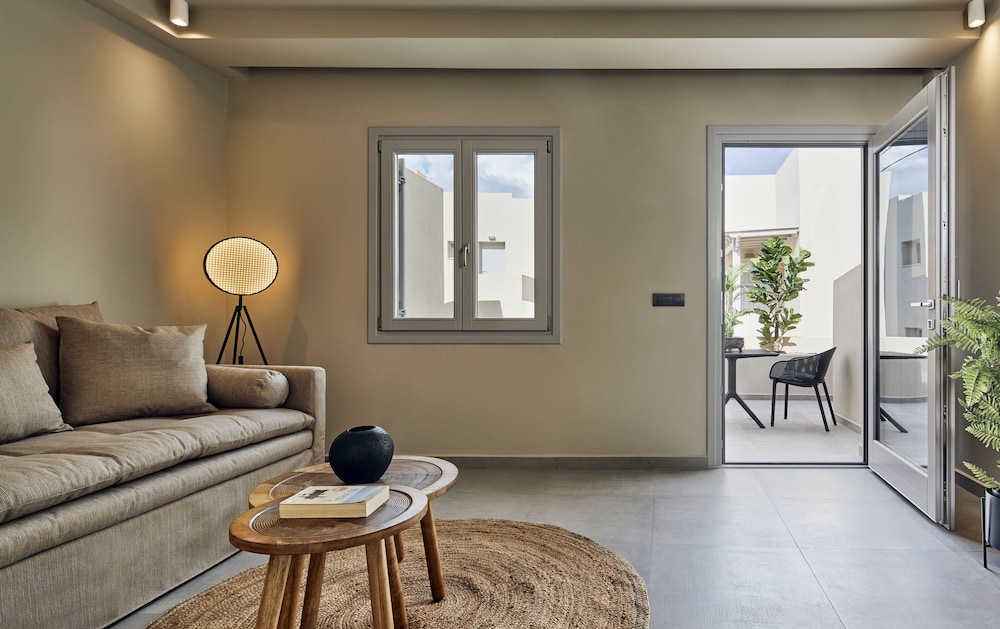 Mayu Suites — Pyrgos — photo 2
