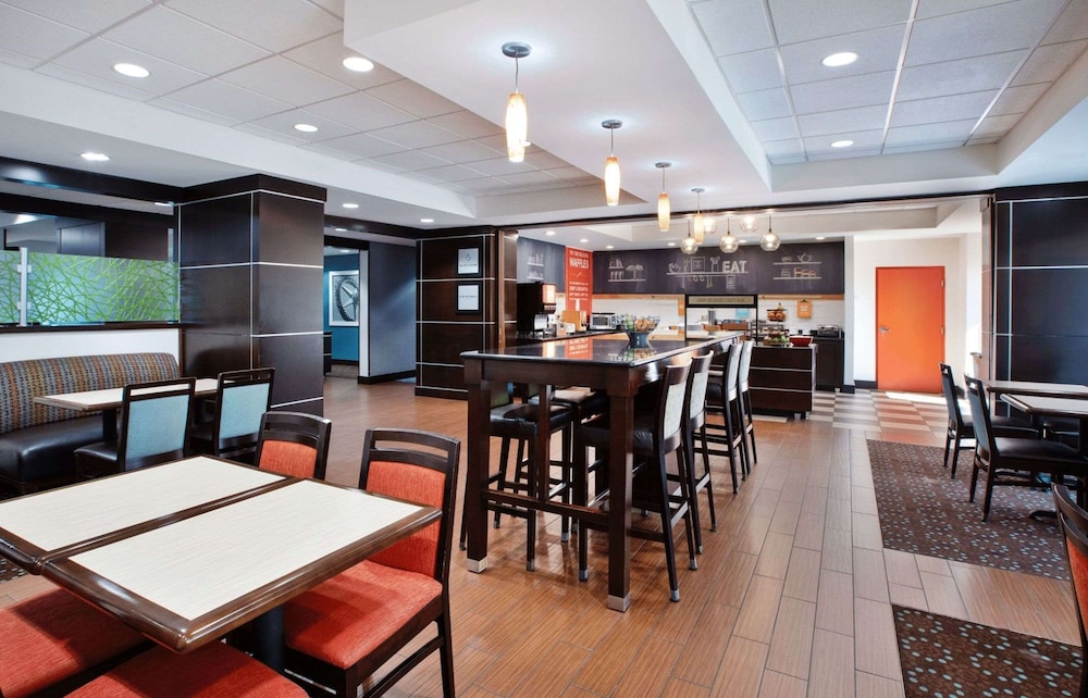 Hampton Inn Cincinnati Northwest Fairfield - photo 19