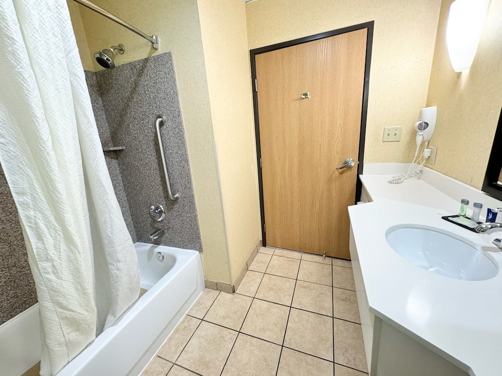 Spark by Hilton Fort Stockton - photo 42