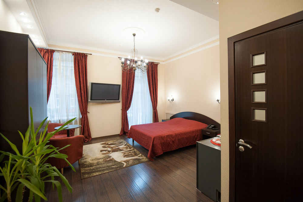 Petersburg Tale in Shaturtorf, Russia