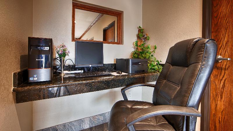 Best Western Regency Inn & Suites - photo 39