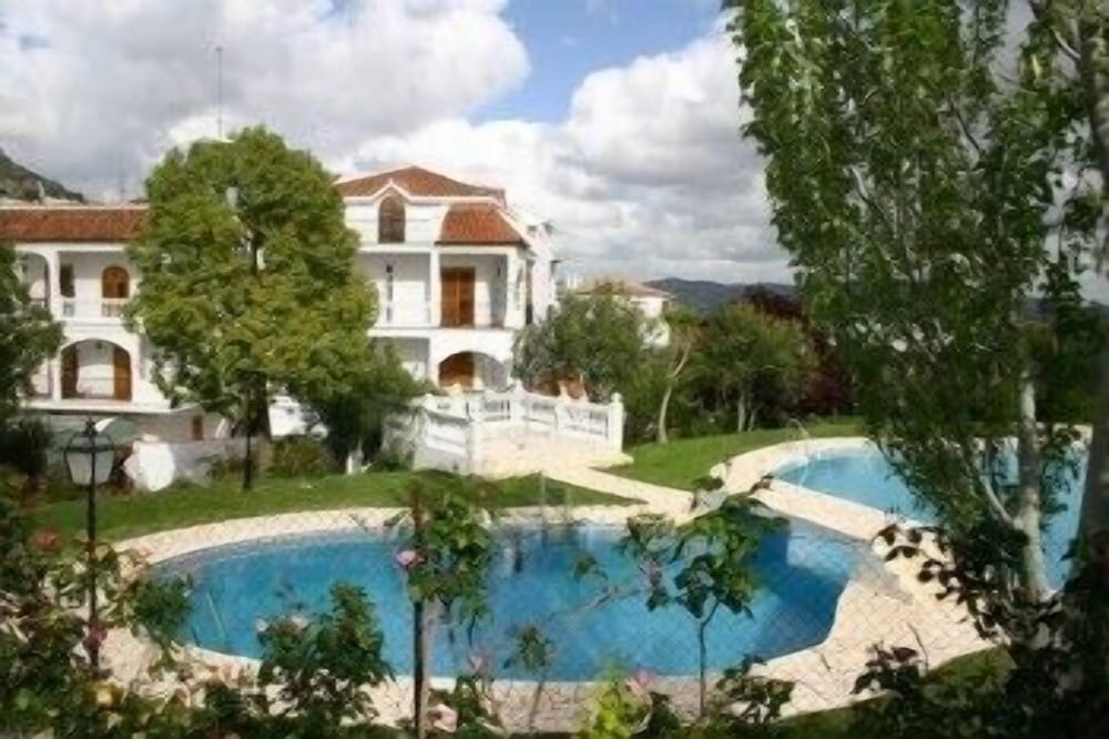 Maria Luisa Hotel Rute — Rute