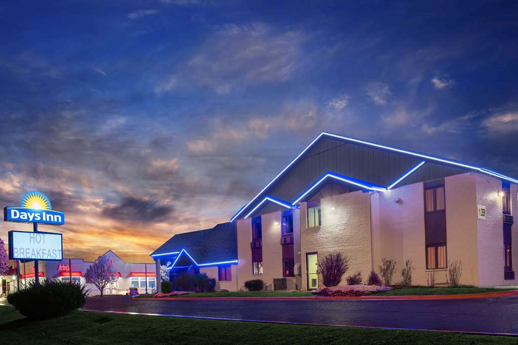 Days Inn by Wyndham Carthage - photo 5