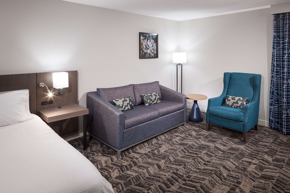 Hilton Garden Inn Savannah Airport - photo 22