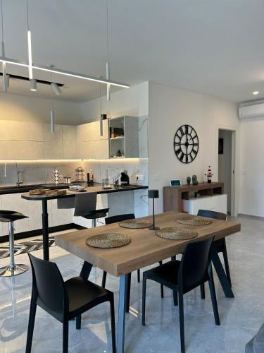 Lorenzo Luxury House — 4-Star Luxury Hotel in Brindisi, Italy