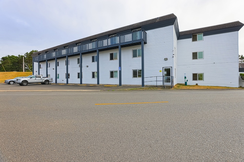 Coastal Inn by OYO Lincoln City Oregon Coast Hwy - photo 65