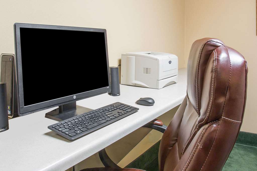 Days Inn by Wyndham Manitou Springs - photo 30