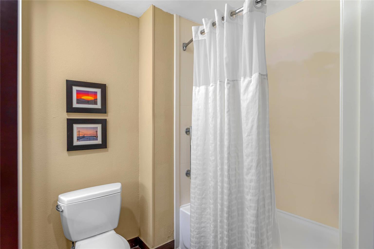Comfort Suites Savannah Gateway I 95 - photo 45