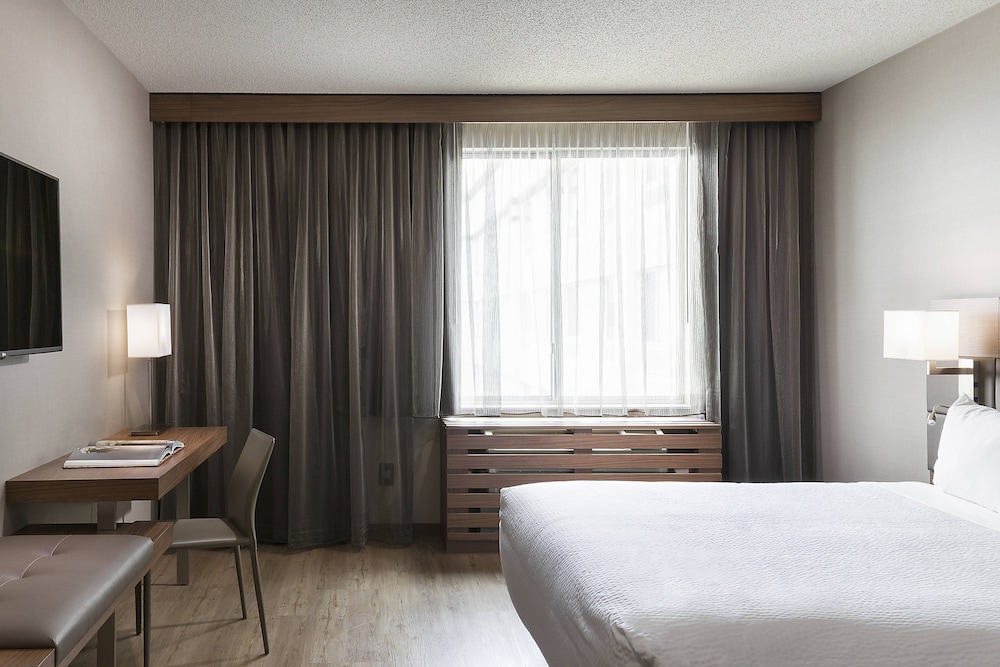 AC Hotels by Marriott Chicago Downtown - photo 9