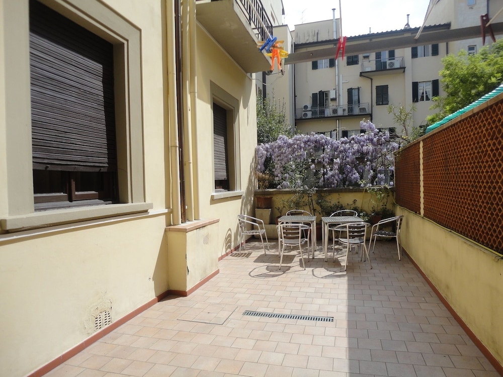 Hotel Delle Camelie - last minute hotel in Florence