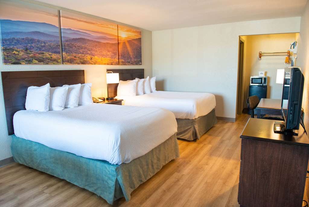 Days Inn by Wyndham Waynesboro - photo 7