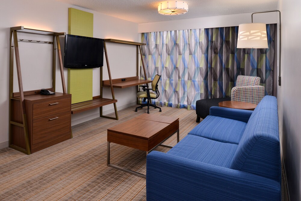 Holiday Inn Express Springfield by IHG - photo 15