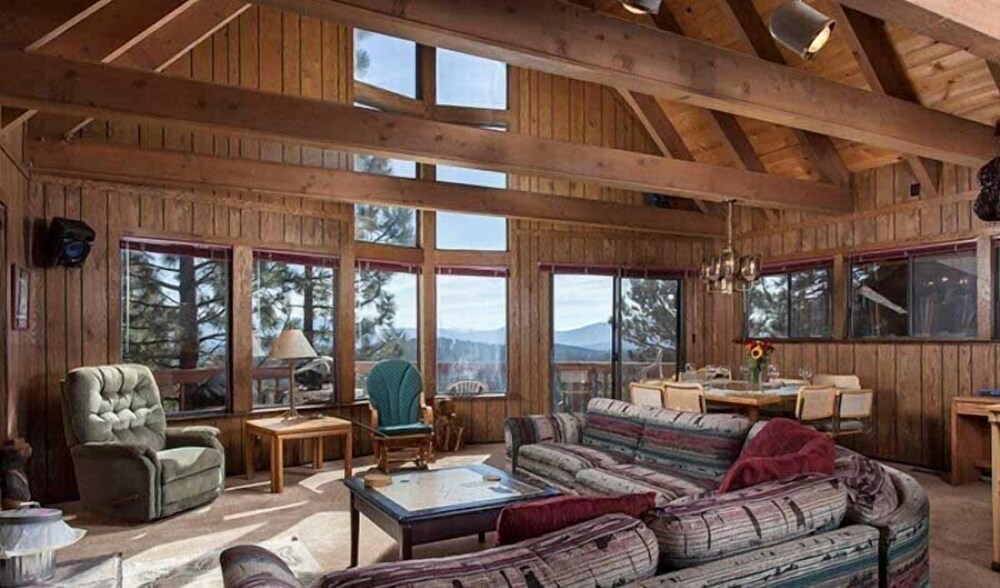 Pinnacle View - featured photo