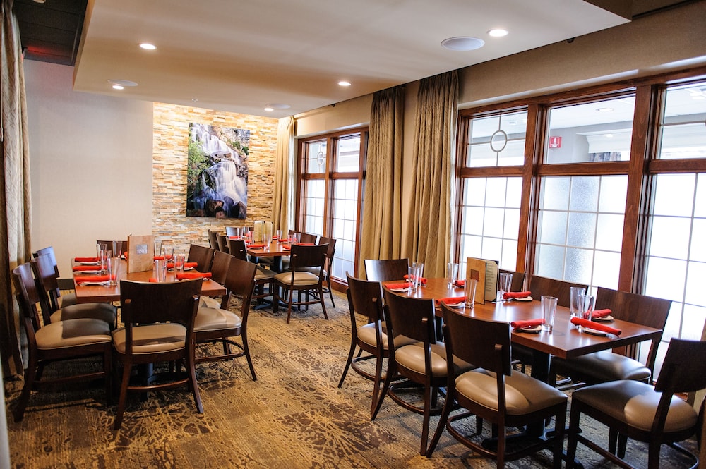 DoubleTree Suites by Hilton Hotel Mt. Laurel - photo 36