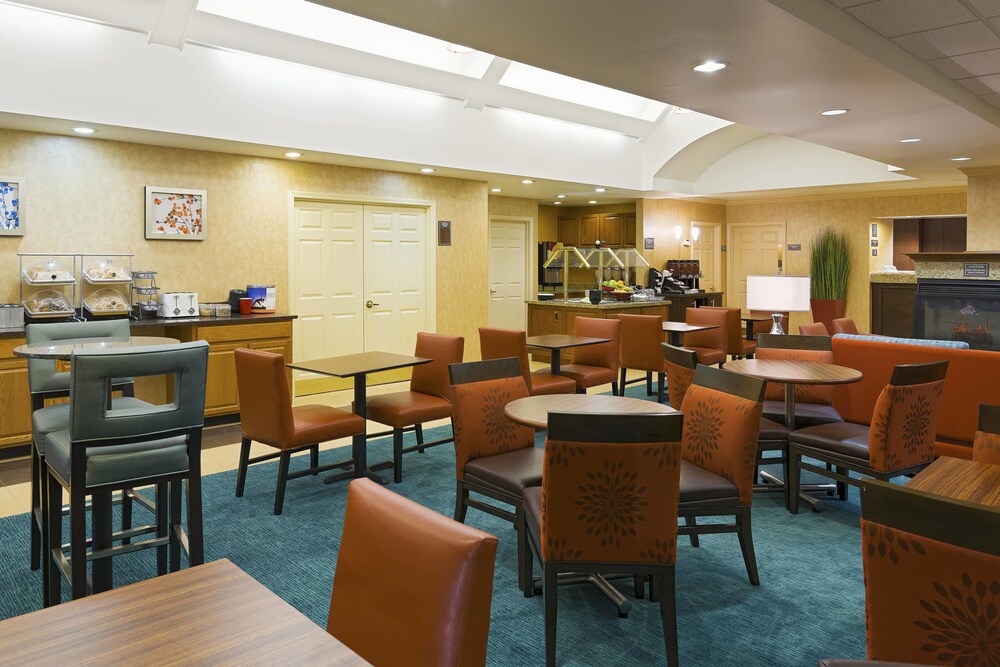 Residence Inn Philadelphia Montgomeryville - photo 18