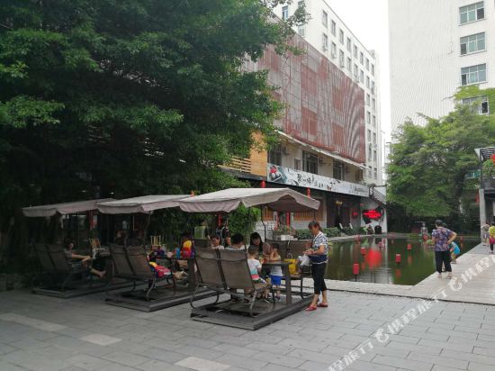 Jiujiu Fashion Hotel in Shenzhen, People's Republic of China