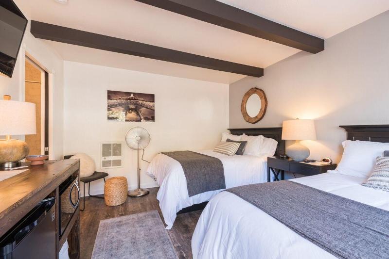 Shell Beach Inn - photo 32