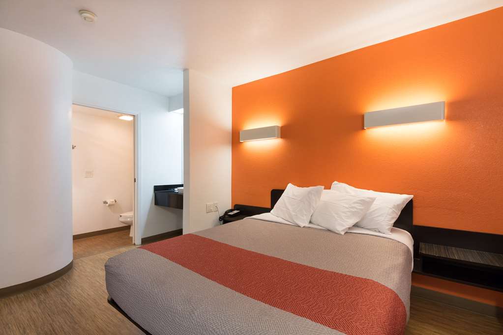 Motel 6 Dallas TX Northeast - photo 13