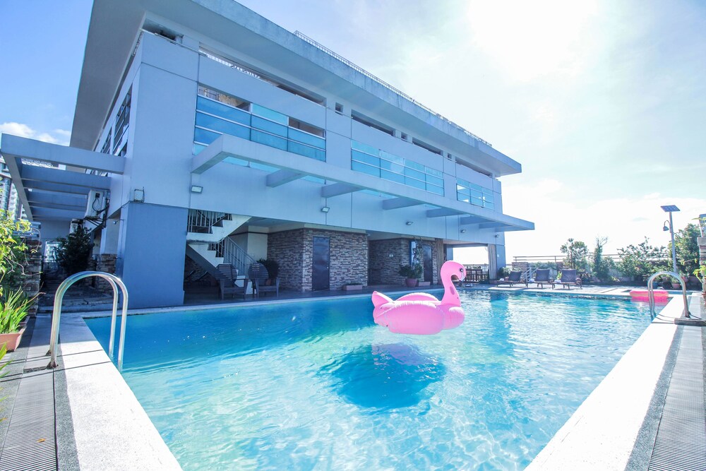 Greenhills Elan Hotel Modern