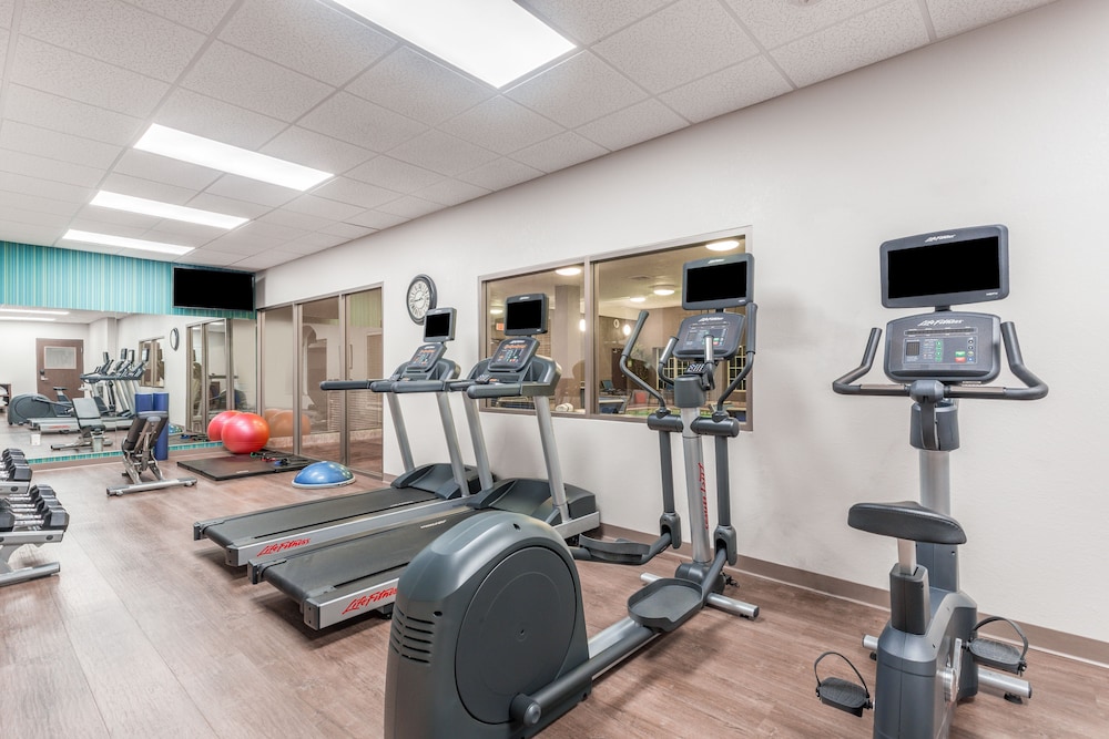 Holiday Inn Express & Suites Eau Claire North by IHG - photo 25