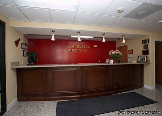 Econo Lodge Inn & Suites Memphis - photo 5