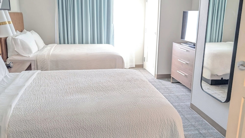 Staybridge Suites Bismarck by IHG - photo 15